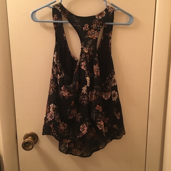 Tank Top - Picture 2 of 5